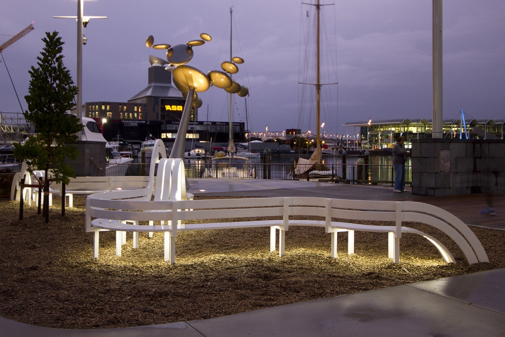 Jeppe Hein - Long Modified Bench Waitemata Green